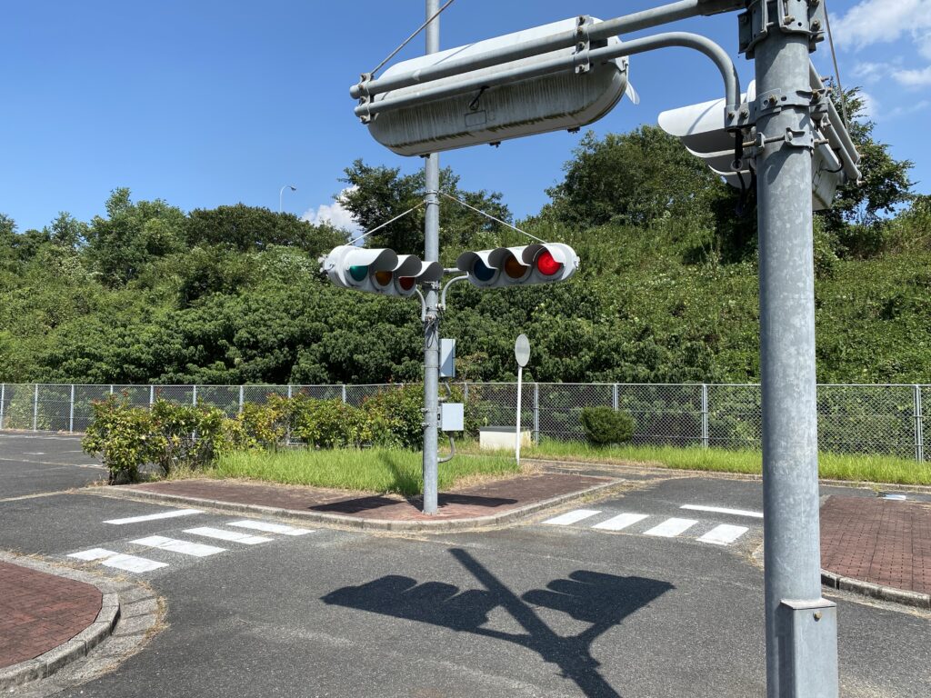 総社市】本物の信号機のある公園で交通マナーを学ぶ！自転車はもちろん