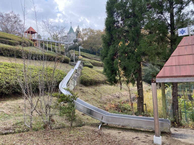 ドーマンメソッド/家庭保育園/うんてい　ブレキエーションと平均台と滑り台／アートファニチャーギャラリー うんてい高さ可動タイプW1800×H1800×D870滑り台床箱付