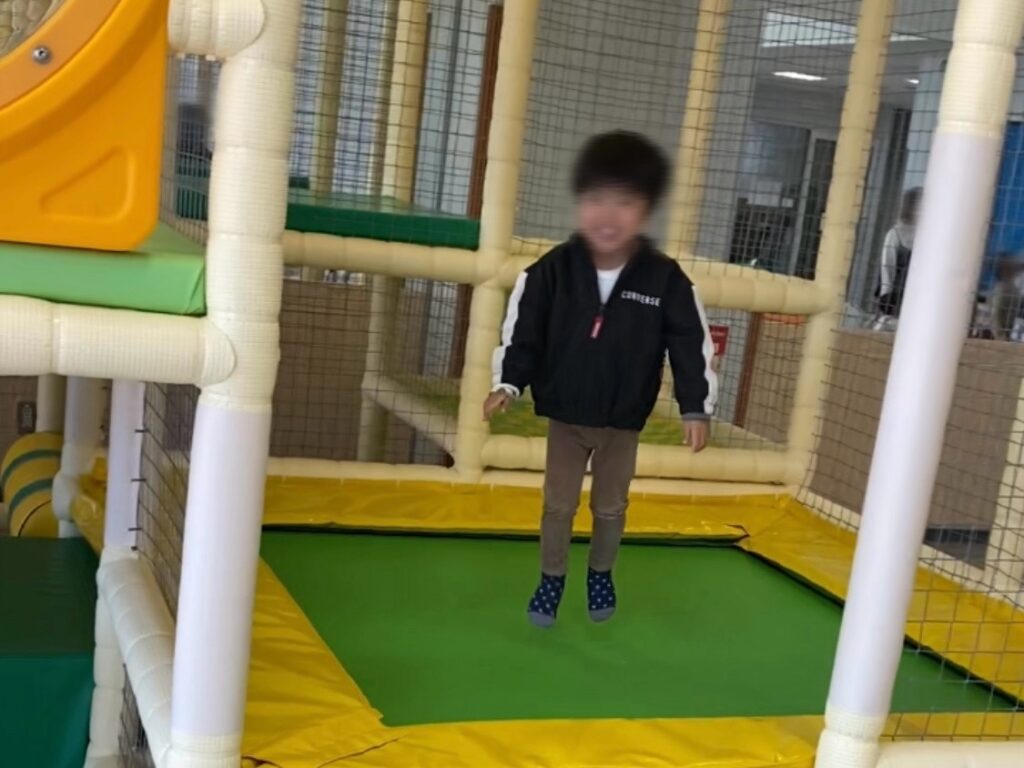 高梁市】ハイランド公園から徒歩1分！2024年春にオープンした室内