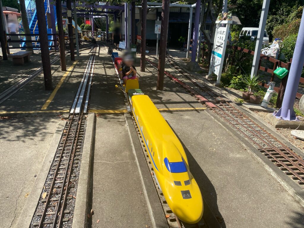 瀬戸内市】昭和レトロな雰囲気がパパママを童心に帰らせる！バッテリー